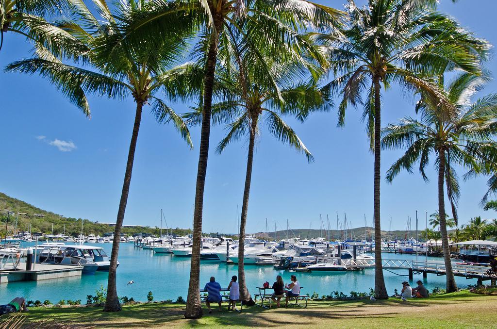 Beachfront Hamilton Island Exterior foto